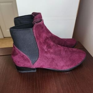 Aldo Women's Sued Burgundy Ankle Boots